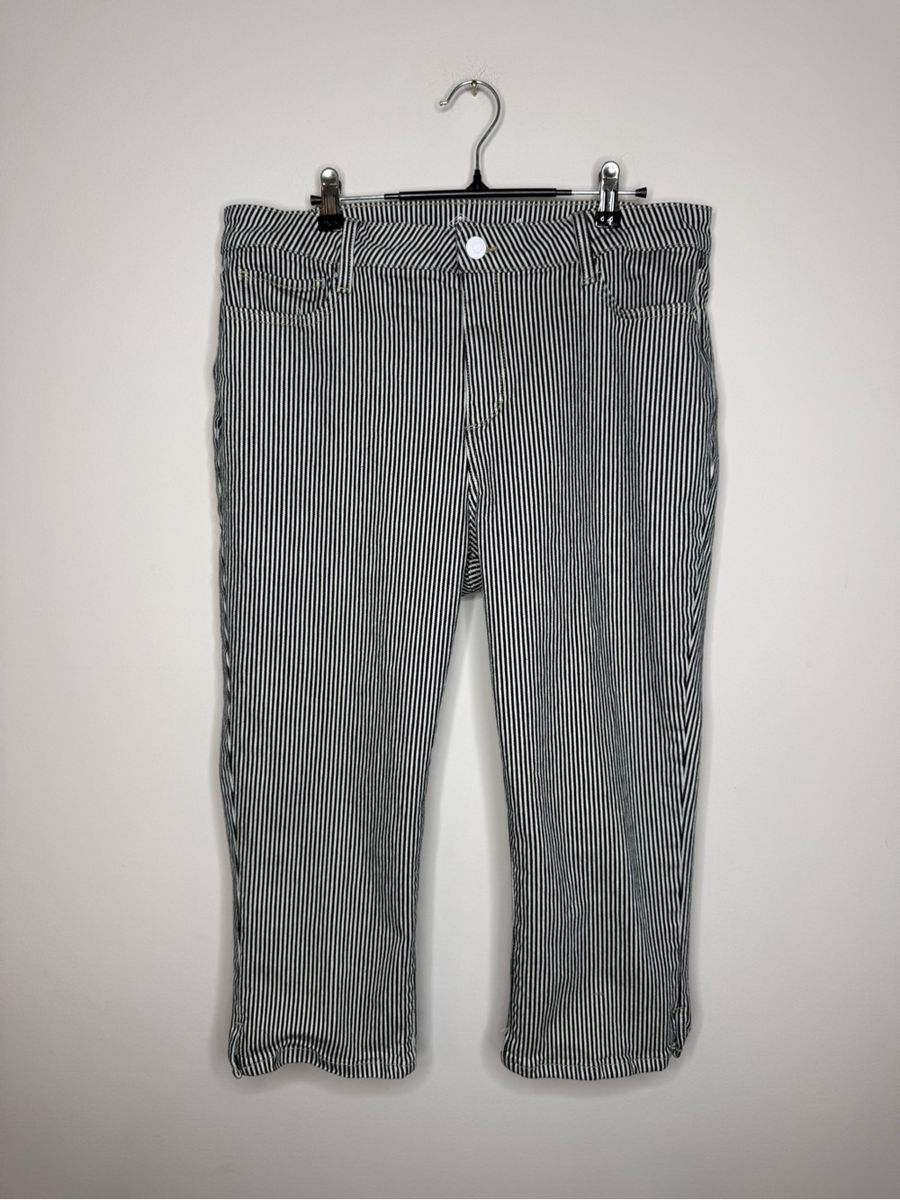 St John’s Bay Striped Black & White Cropped Pants